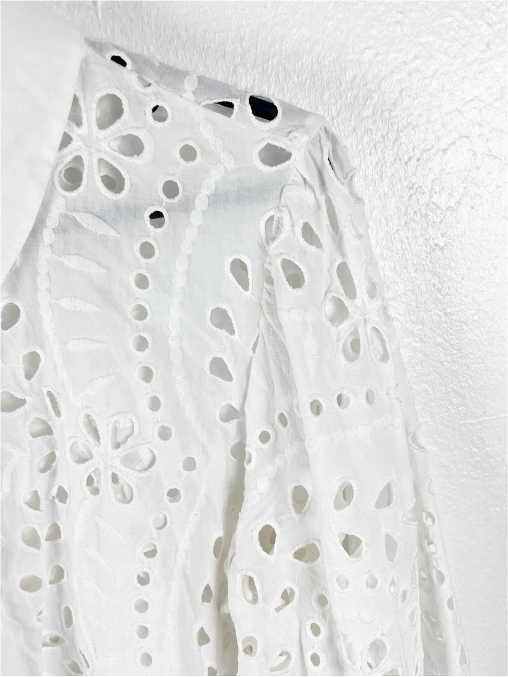 ZARA 100% Cotton White Eyelet Button Long Puff Sleeves Crop Top XL Boho Neutral